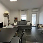 Hausmamamia Lägenhet *