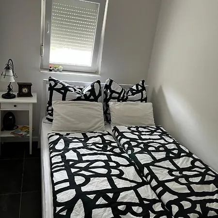 Hausmamamia Apartment *